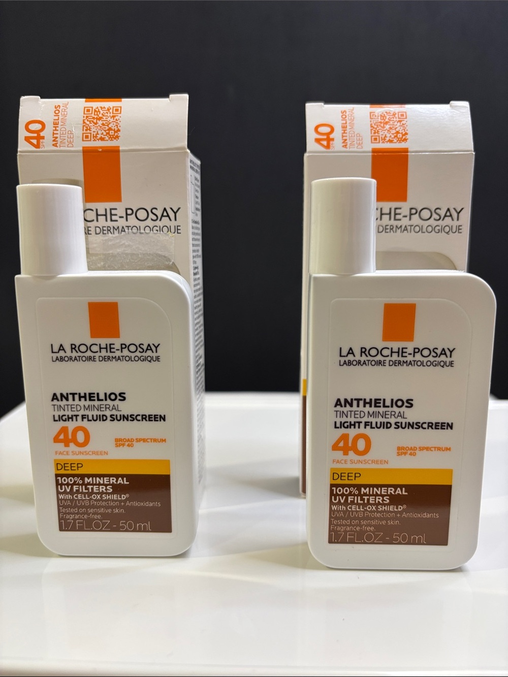 La Roche-Posay Anthelios Tinted Mineral Light Fluid Sunscreen SPF 40 - Pair
